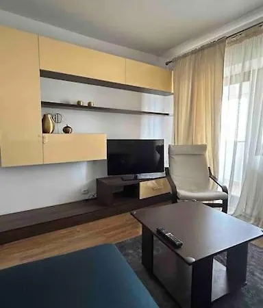 Georgiana'S Central Apartment Buzau Exterior foto